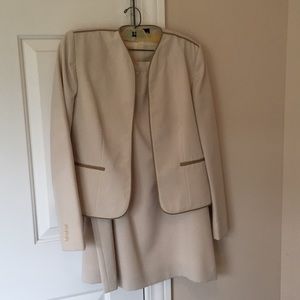 MOM Originals Cream w Tan Suit, pockets in Sky EUC